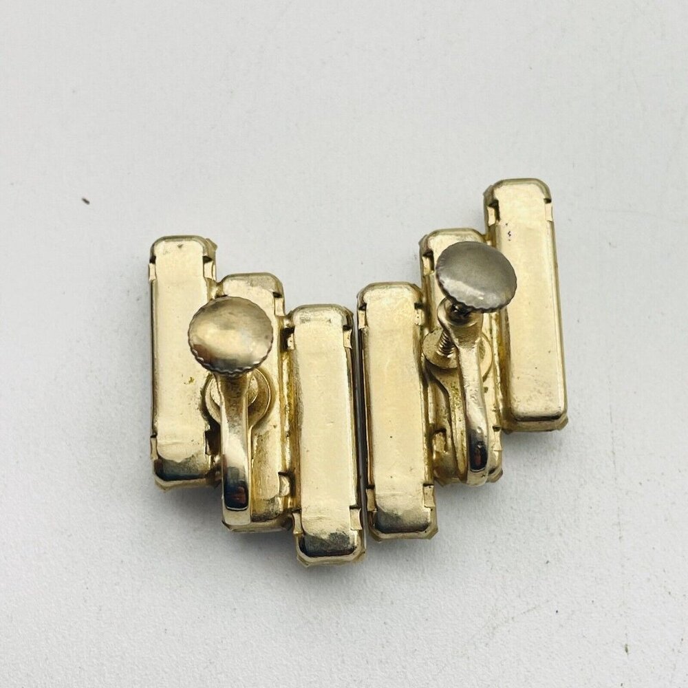 Vintage Stacked Milk Glass Bead Earrings Gold Tone Screw Back Classic Career - Picture 3 of 10